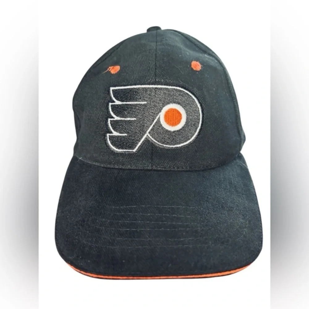 NHL FLYERS Black and Orange Logo Baseball Cap, Adult OS